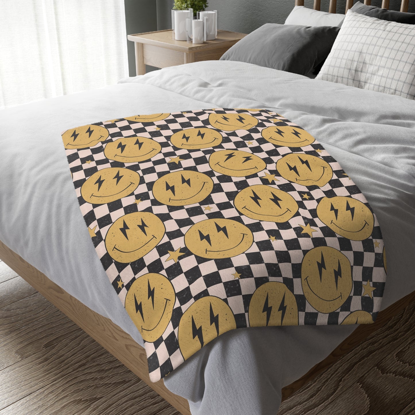 Bolt Face | Velveteen Minky Blanket (Two-sided print)